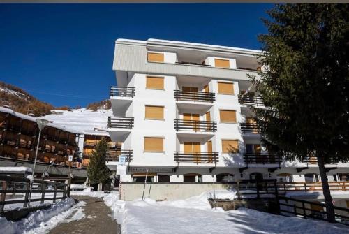 Borgata Sestriere Apartment | carlotta&paola