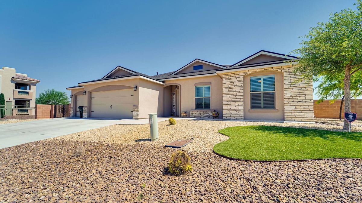 Carlsbad House | Carlsbad Retreat w/Fire Pit & Fenced Yard!