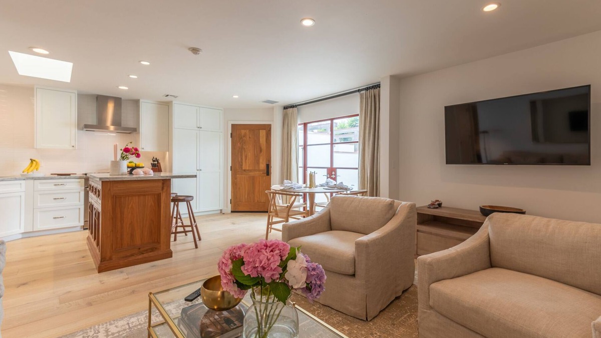 Golden Rectangle Apartment | Carmel-By-The-Sea~ Corner of Mission & 7th. ~ 2 Bedroom Luxury Apartment
