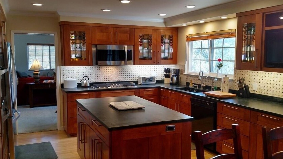 Rancho Rio Vista House | Carmel/Monterey Beautiful 3 Br 2.5 Bath Home In The Woods