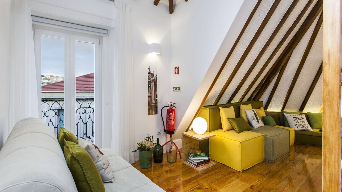 Sacramento Apartment | Carmo Chiado