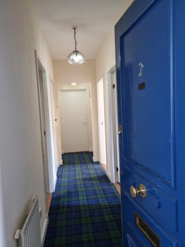 Kelvinbridge Apartment | Carnarvon Street City Centre Apartment