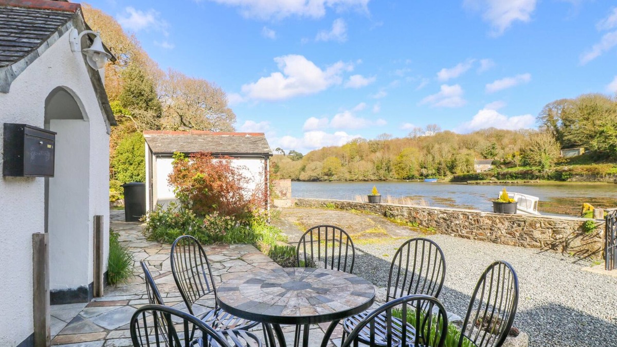 Helford Passage Cottage | Carne Mill