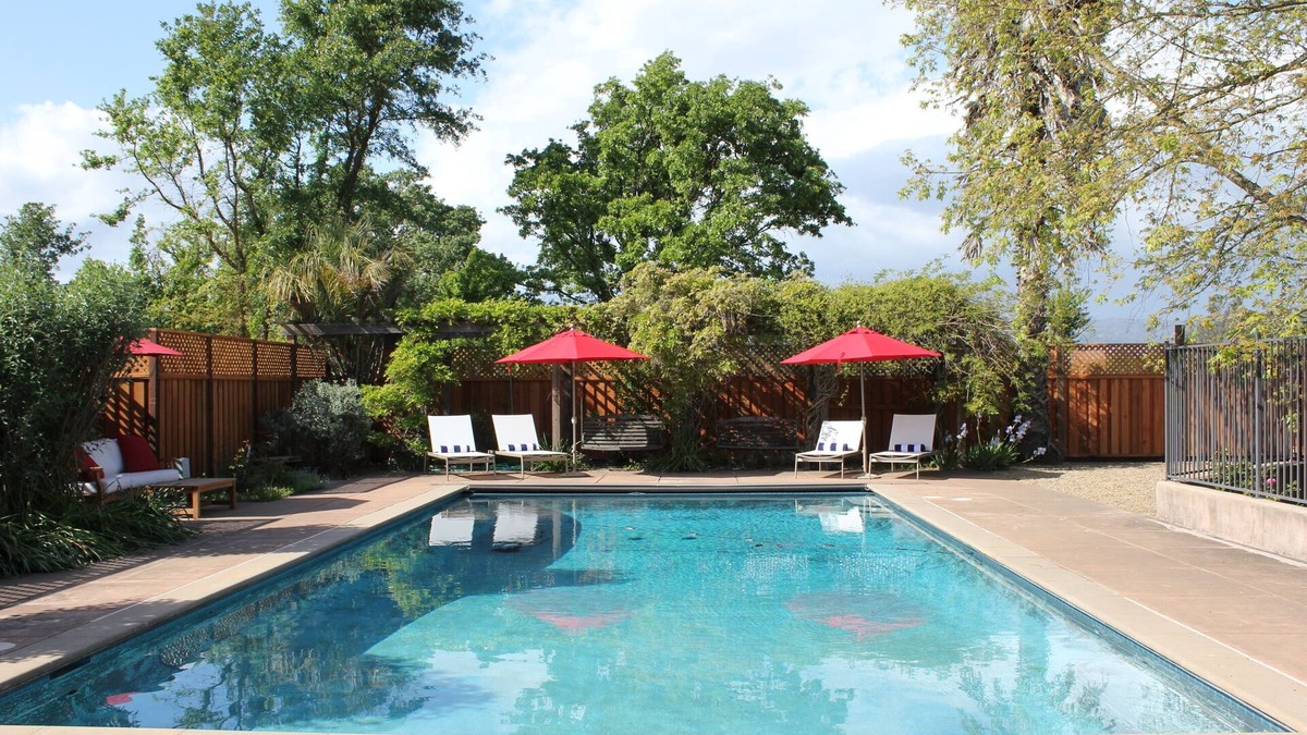 Sonoma House | Carneros Vista Ranch - Farmhouse Estate on 3 Acres near Sonoma Plaza