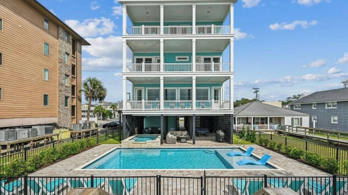 Crescent Beach House | Carolina Breeze- Oceanfront 8BR- Pool, Hot Tub