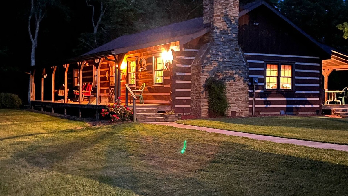 Vevay Cabin | Carol’s Cabin in the Woods in Historic Hoosier Hills
