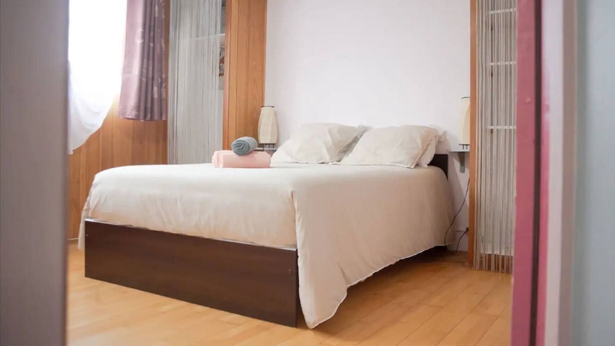 Chateauroux Ski Chalet | Carpentry - 2 bedrooms - air conditioning - wifi