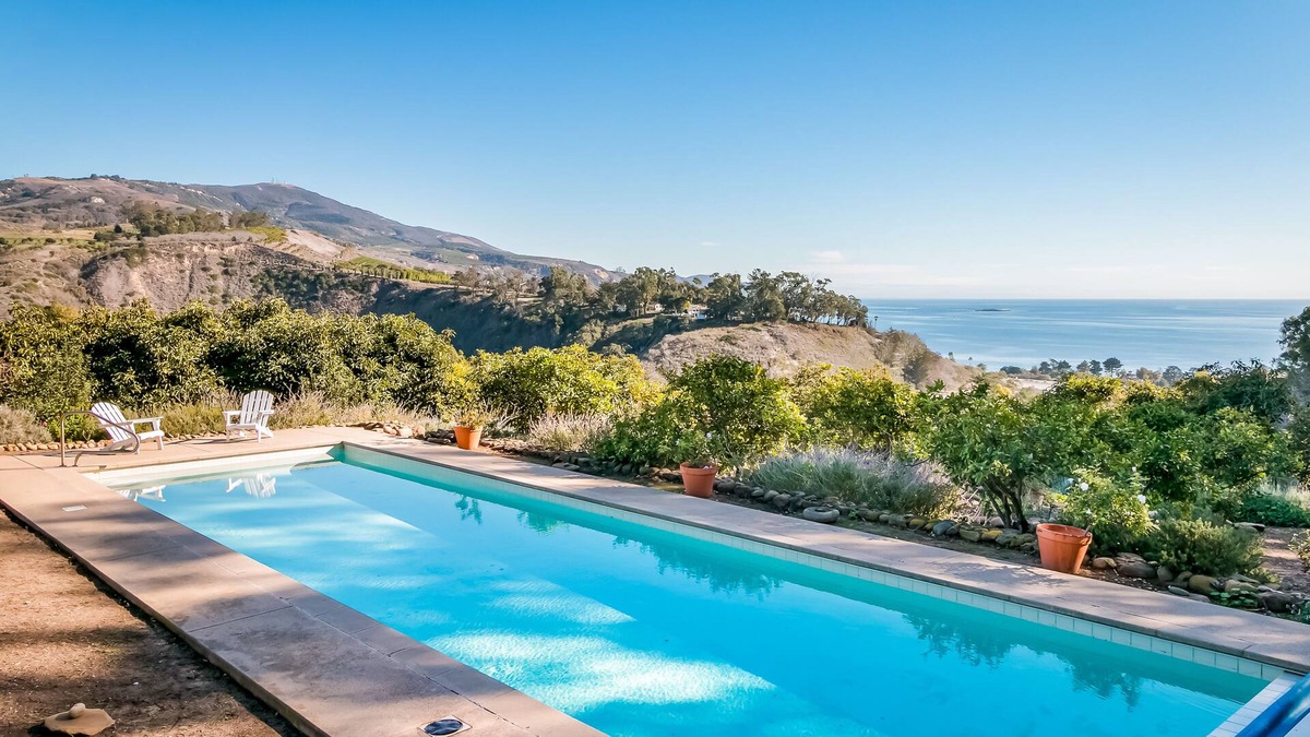 Carpinteria House | Carpinteria Adobe Ranch House on Bluffs Above Ocean