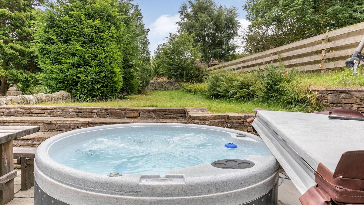 Padfield Cottage | Carr House Farm