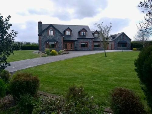 County Cavan Apartment | Carraig House Cozy countryside apartment