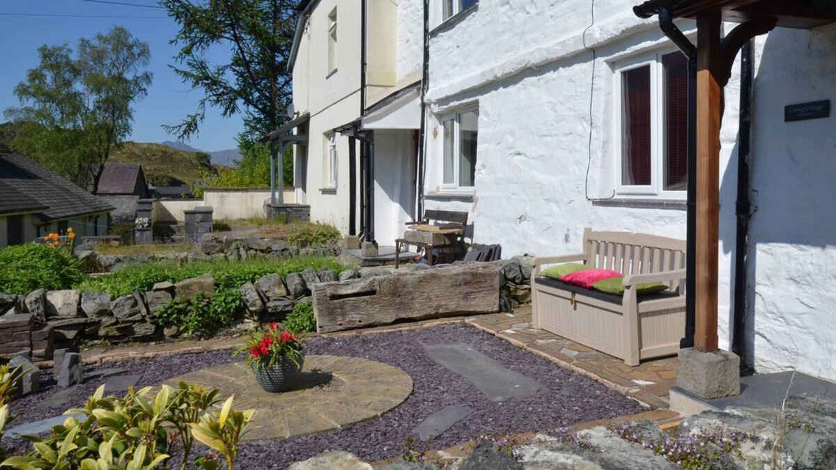 Capel-Curig House | Carreg Cottage in Betws-y-Coed