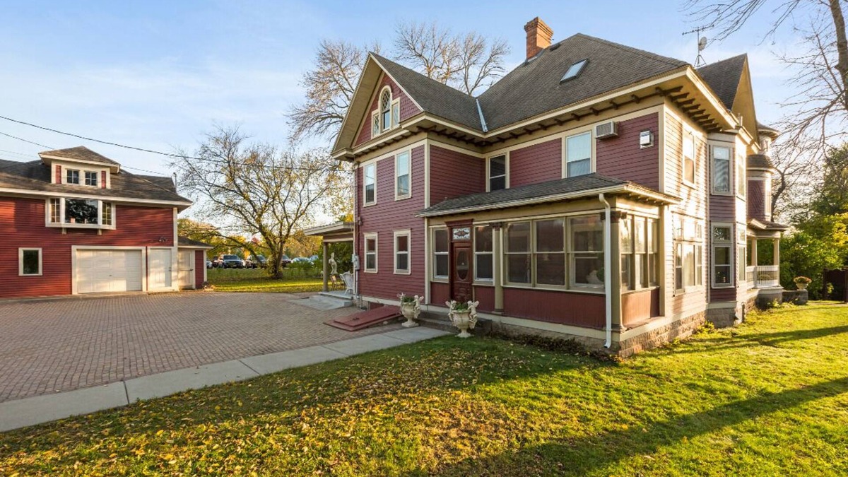 Prescott House | Carriage House Aprt.