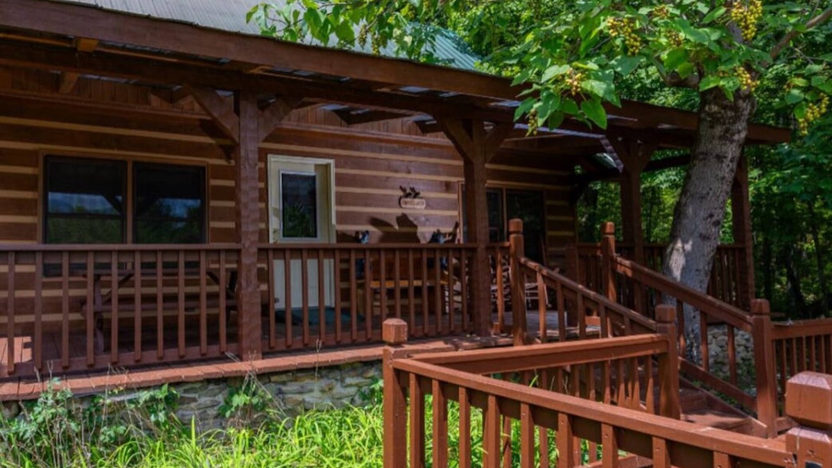 Cosby Cabin | Carries Cabin-ultimate privacy on 30 acres