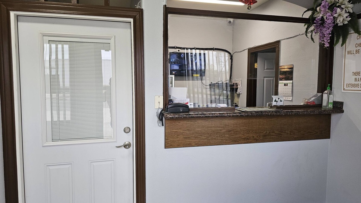 Carrizo Springs Hotel | Carrizo Inn