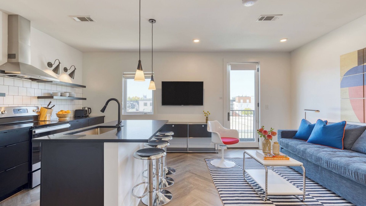Historic Edgefield Apartment | Carter #403 by AvantStay | Mins to Downtown