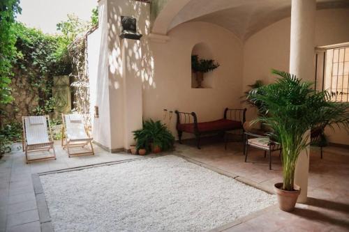 Caceres Old Town Apartment | Casa Águila casco antiguo patio privado