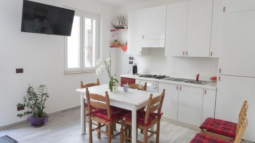 Mongiove Apartment | Casa a mare Mongiove