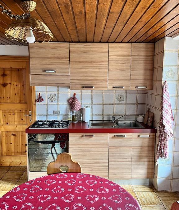 Semogo Apartment | Casa Amabile - mansarda in legno con balcone a 10km da Bormio e 25km da Livigno