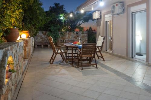 Kounoupidiana Apartment | Casa Anthea 3 bedroom apartment with Garden