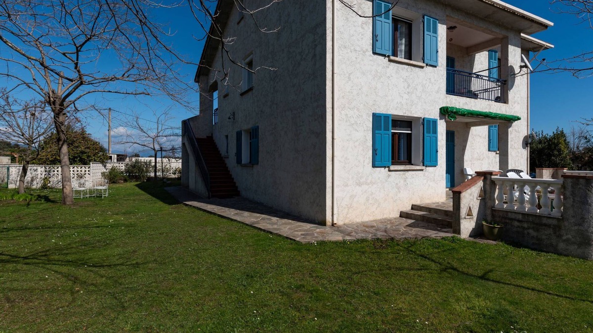 Abbazia Apartment | Casa Antoinette by Interhome