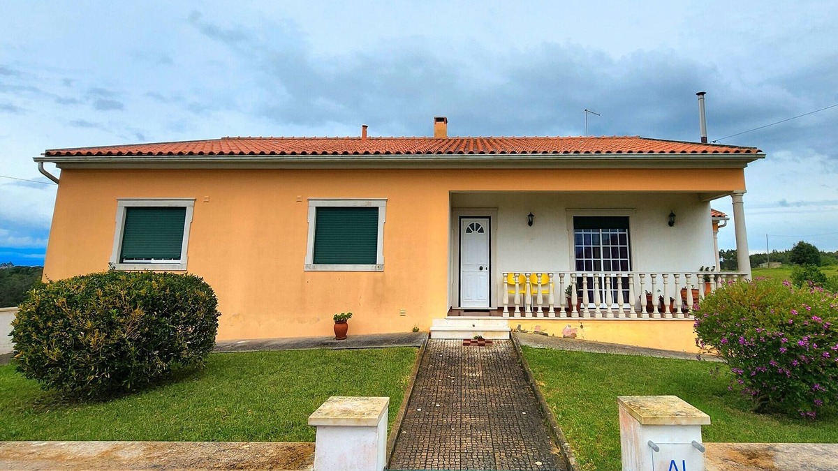 Obidos House | Casa Avó Judite with Castle View in Óbidos