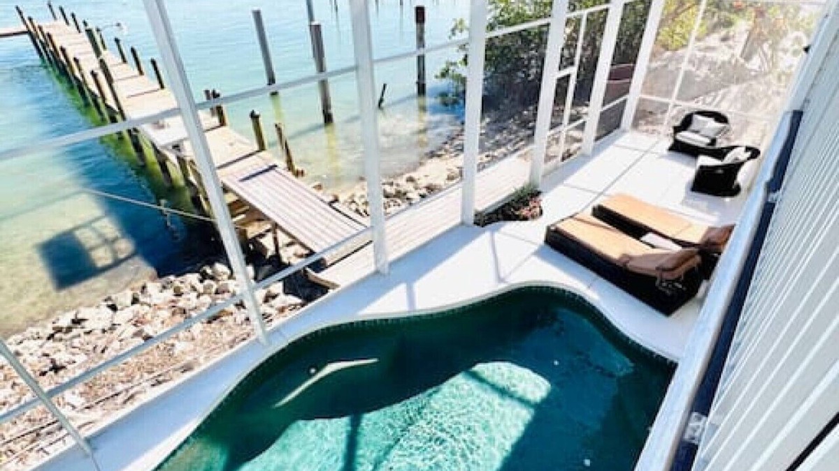 Englewood House | Casa Bahia-Luxury Bayfront Pool Home with Studio