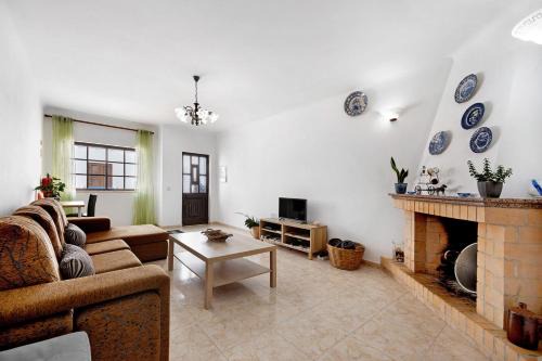 Raposeira House | Casa Brita