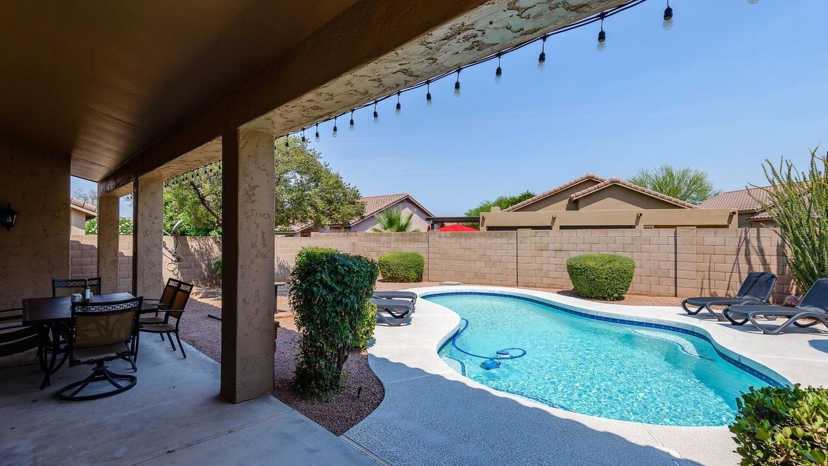 Tatum Ranch Villa | Casa Caliente 3 Bedroom Home by Redawning