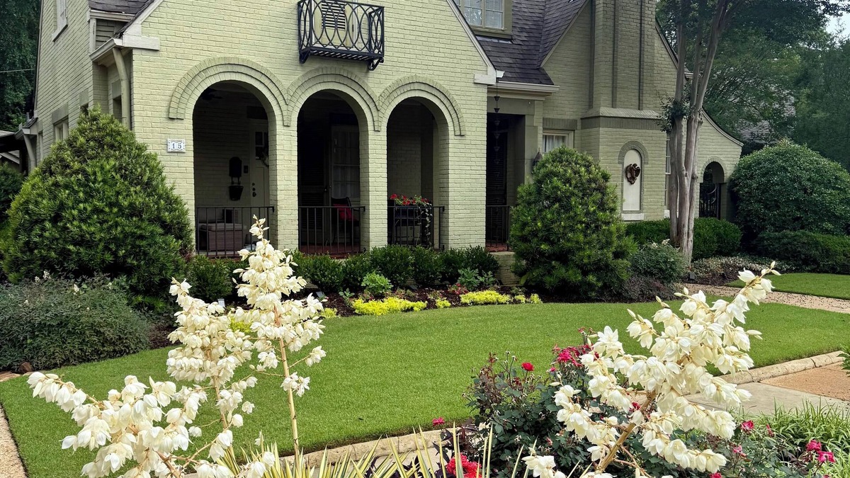 Pinehurst House | Casa Capstone – 4BR Near Stadium, Walk to Stadium & Downtown!