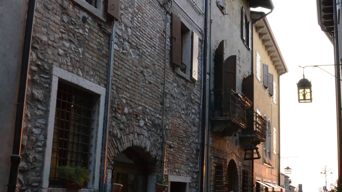 Lazise Old Town House | Casa Carlottina - New and exclusive residence in the heart of Lazise