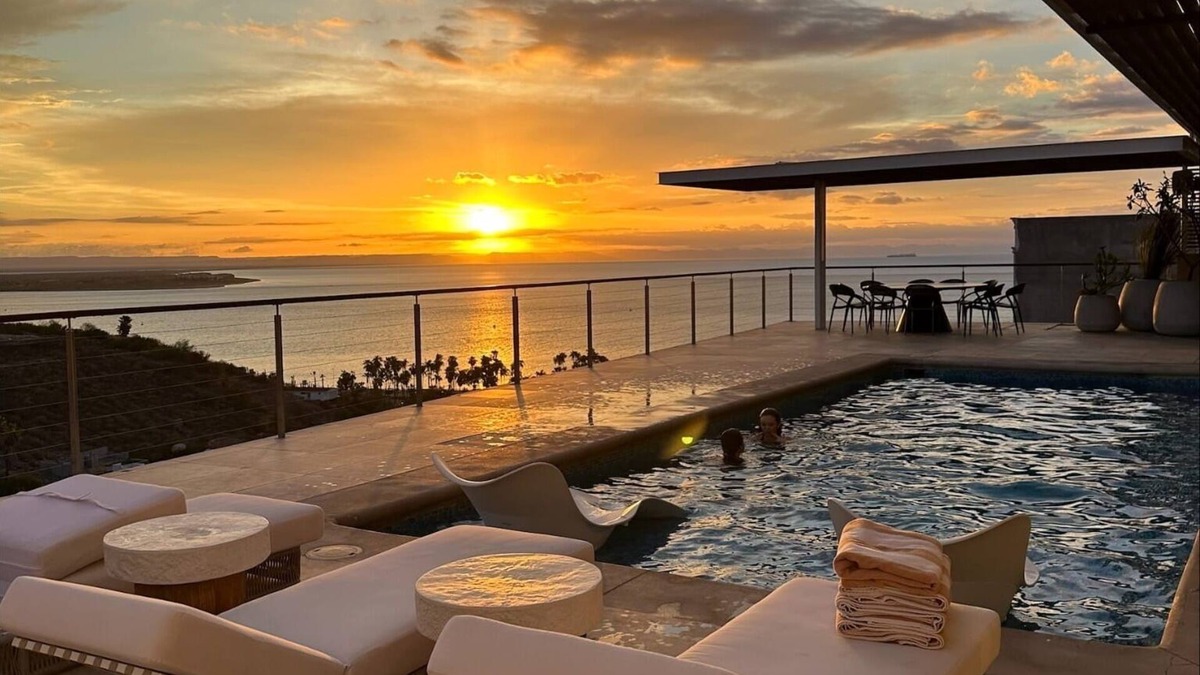 Lomas de Palmira Villa | Casa Carousel! Stunning La Paz Villa - Perfect for Large Groups! Views + more