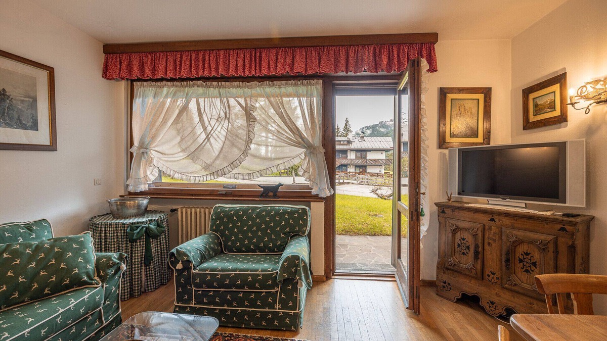 Cortina d'Ampezzo Apartment | Casa Cinque Torri, with Dolomiti view