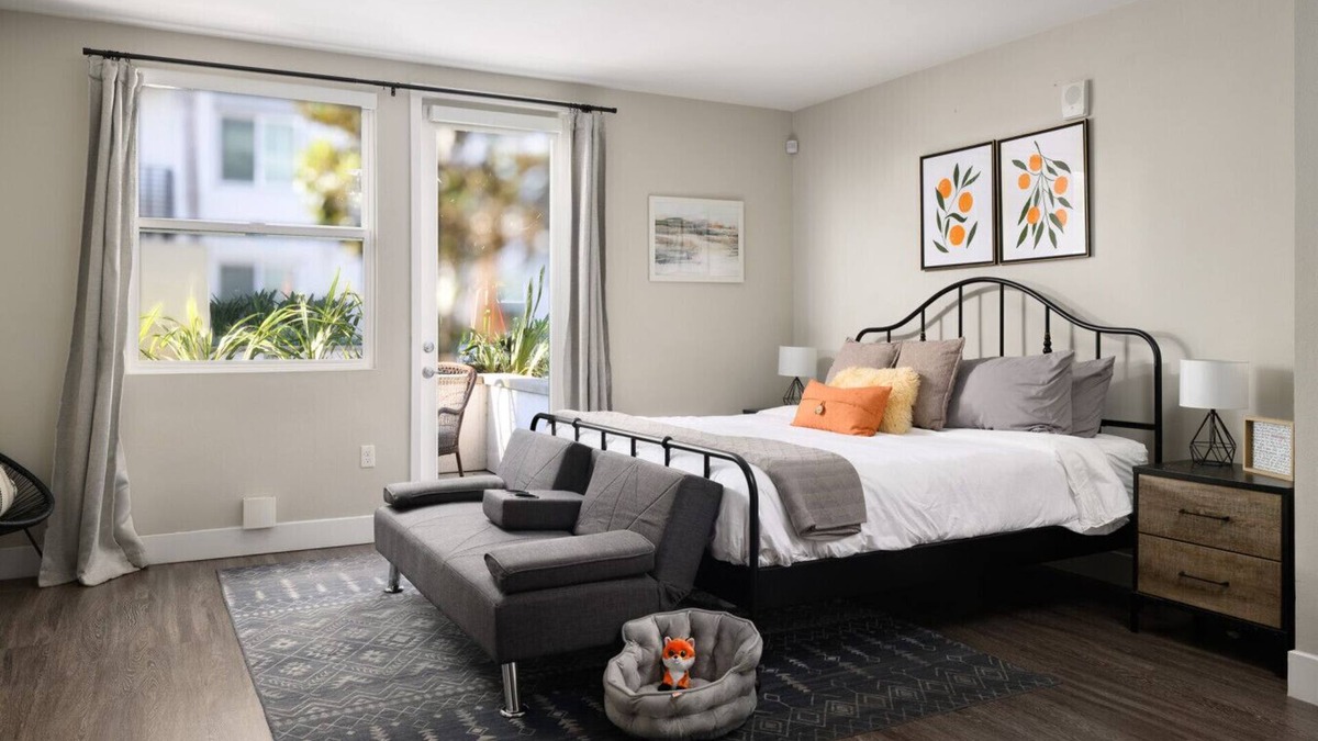 Orange Apartment | Casa Clementine - 10 min to SNA/Beach+Free Parking