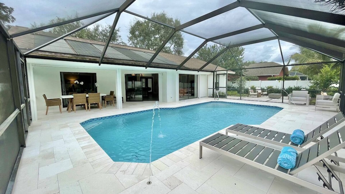 Palm River Estates House | Casa Coastal Feliz
