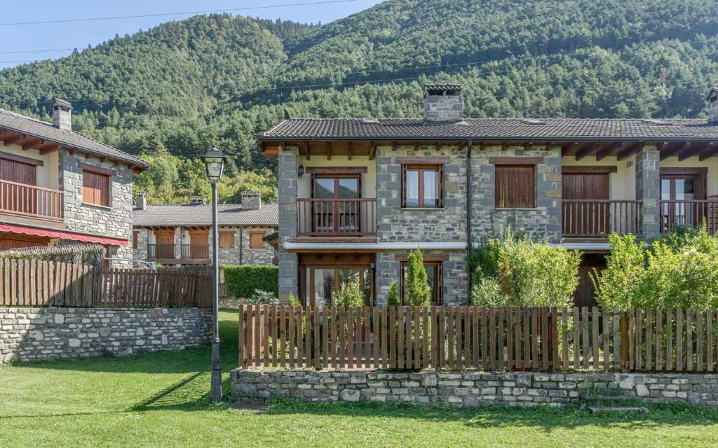Villanua Ski Chalet | Casa Collarada Confort