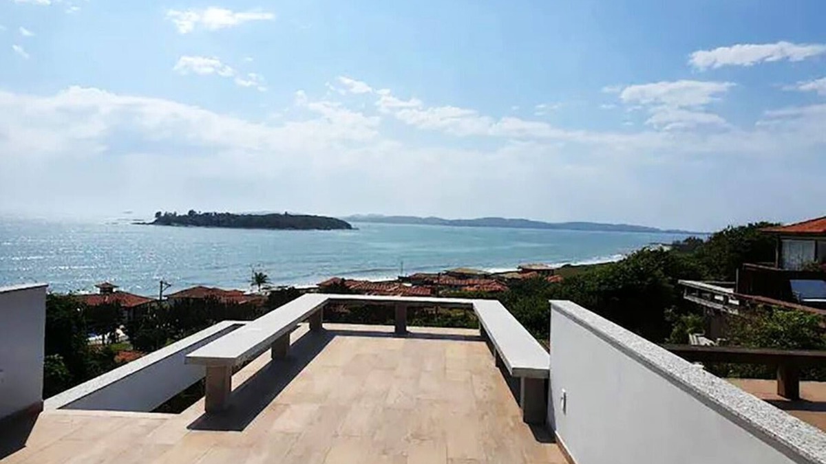 Rasa Ski Chalet | Casa com piscina e churrasqueira em Búzios/RJ