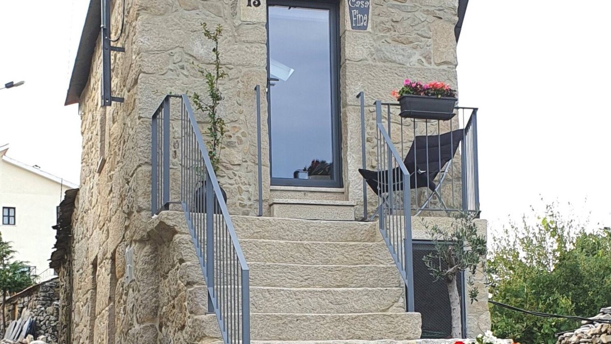 Candal House | Casa Completa de 2 Pisos, com Cozinha em Open Space