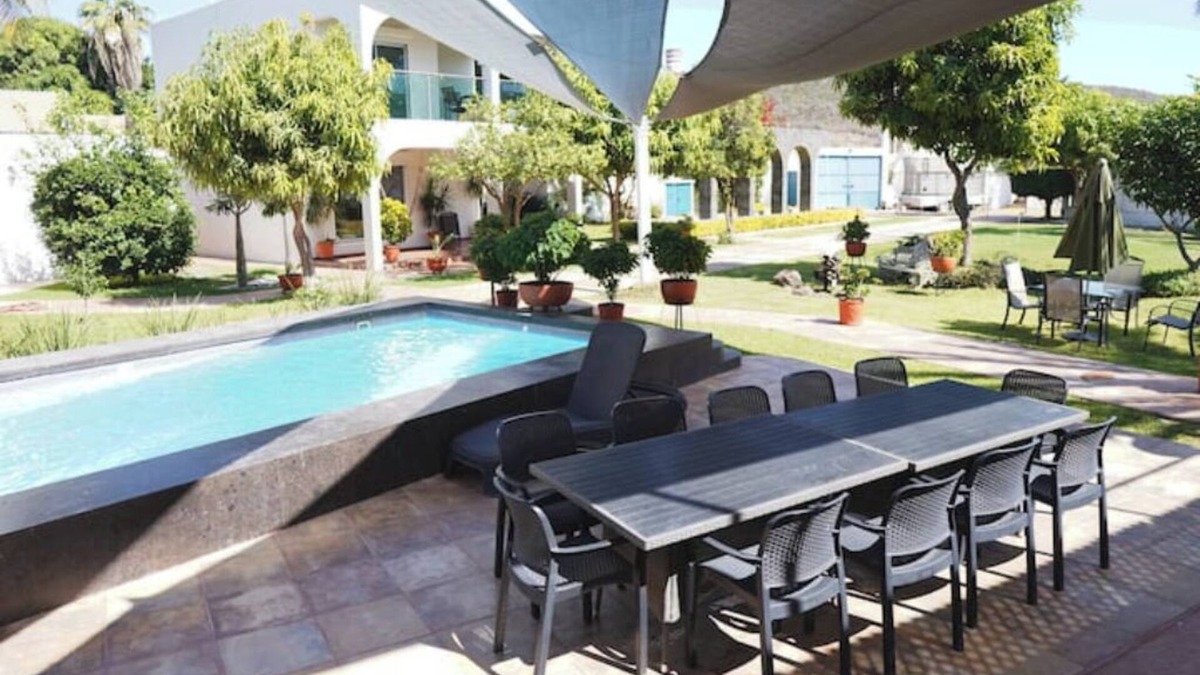 Topolobampo Villa | Casa con Recamaras Dobles, Sala y Vista al mar