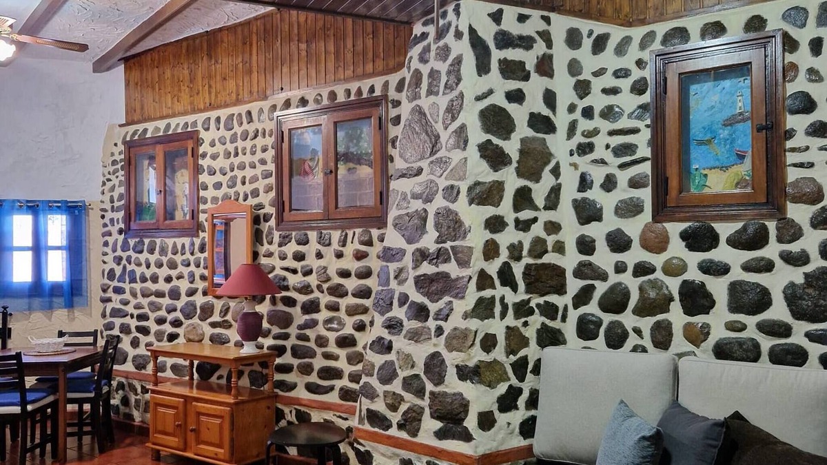 Carrizal House | Casa Cueva |Top Location| Excellent wifi | Airport