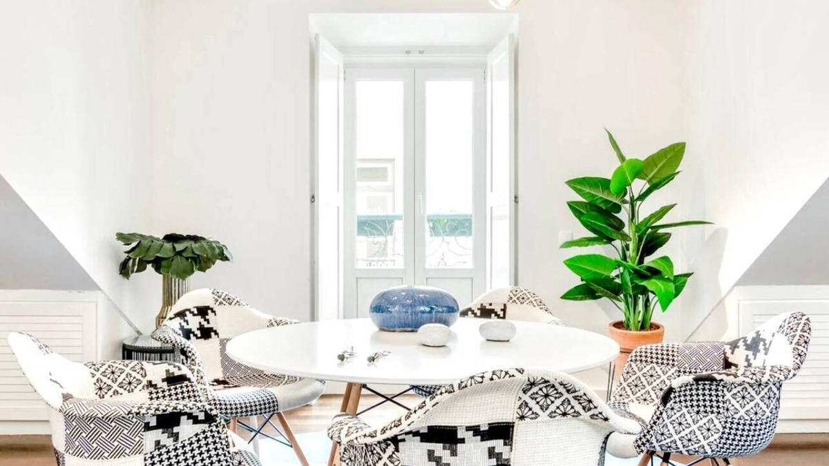 Encarnacao Apartment | Casa da Barroca designer loft in Bairro Alto