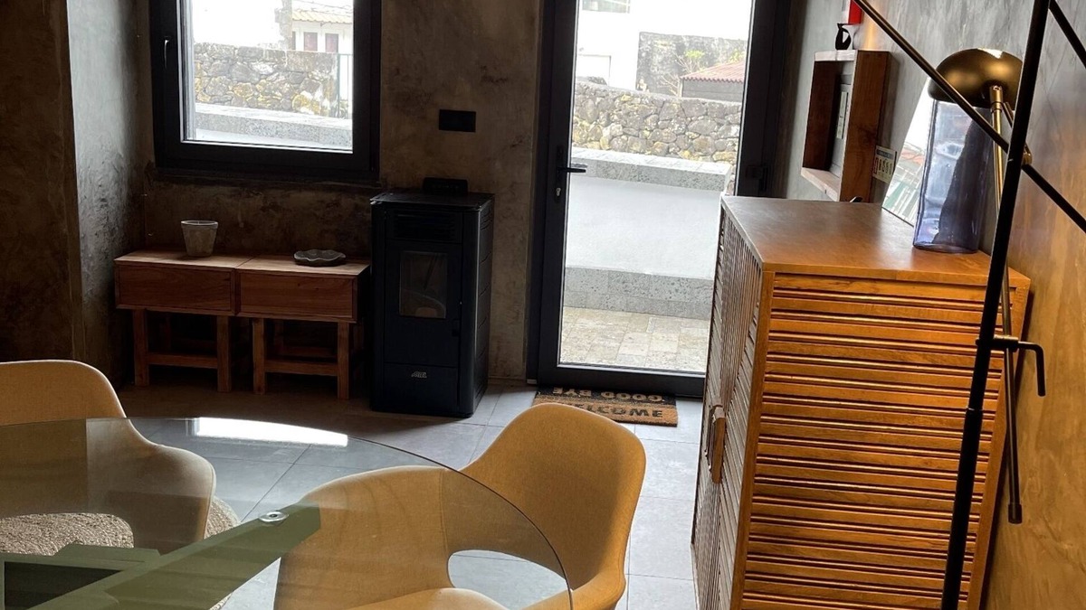 Cais do Pico House | Casa da Esquila 1