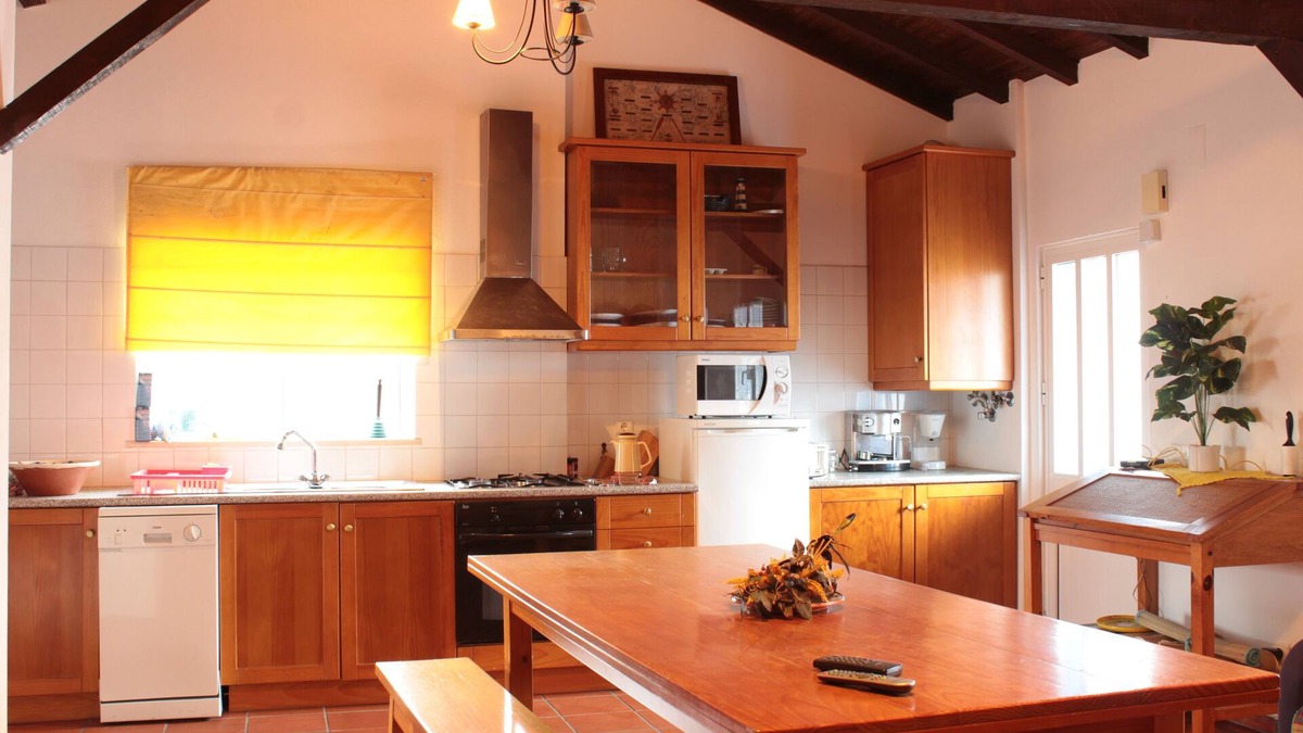 Burinhosa House | Casa da Felicidade - Three Bedroom House in Pataias