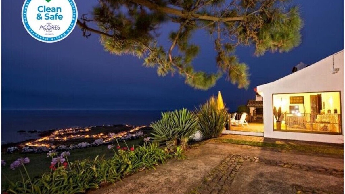 Mosteiros House | Casa da Pedreira - Villa