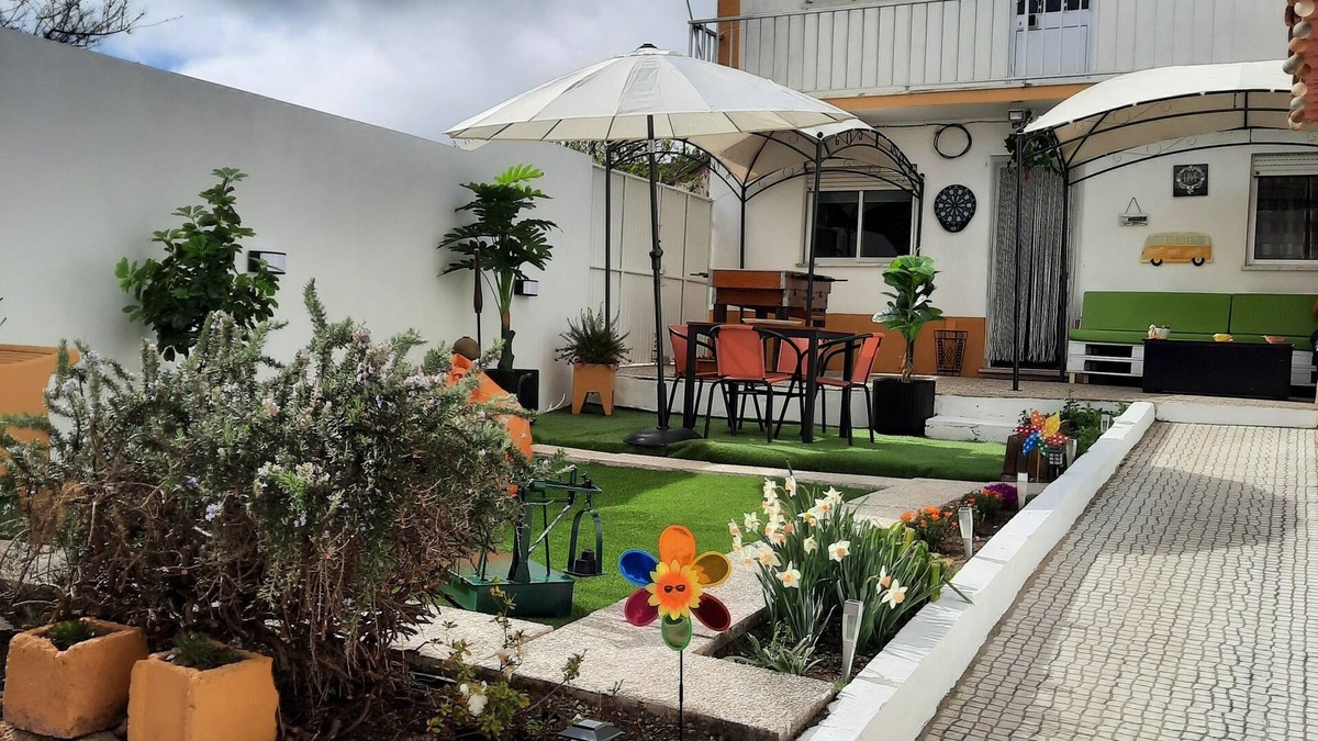 Famalicao House | CASA DA ROSEIRA - your holiday home with private garden