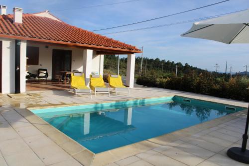 Almaceda House | Casa da Rua Antiga