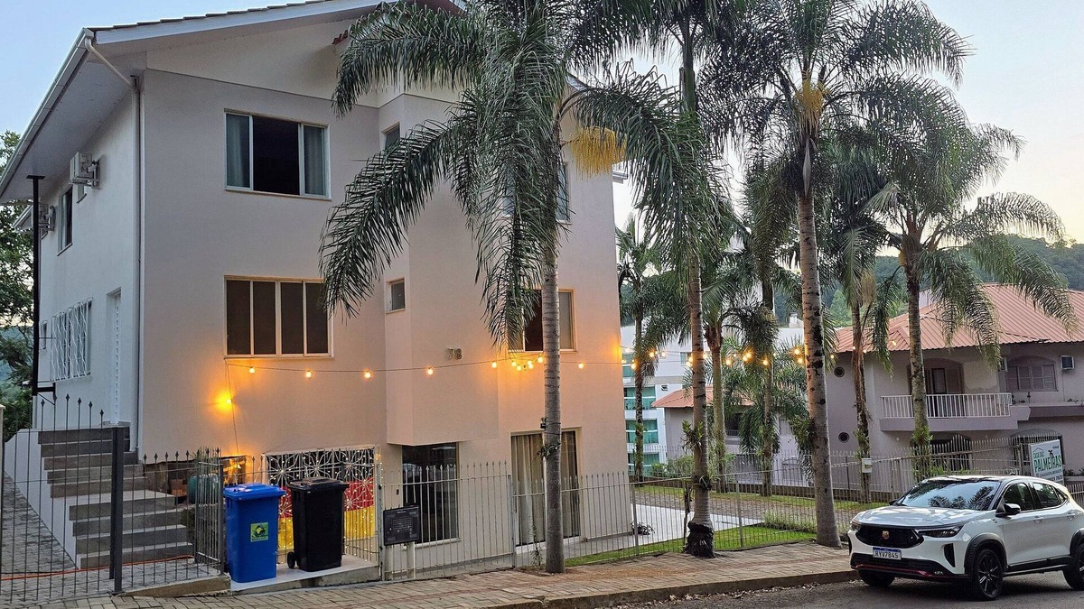 Piratuba House | Casa das Palmeiras