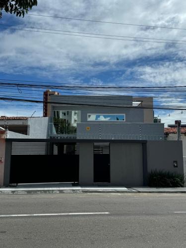 Barro Vermelho House | Casa de alto padrão