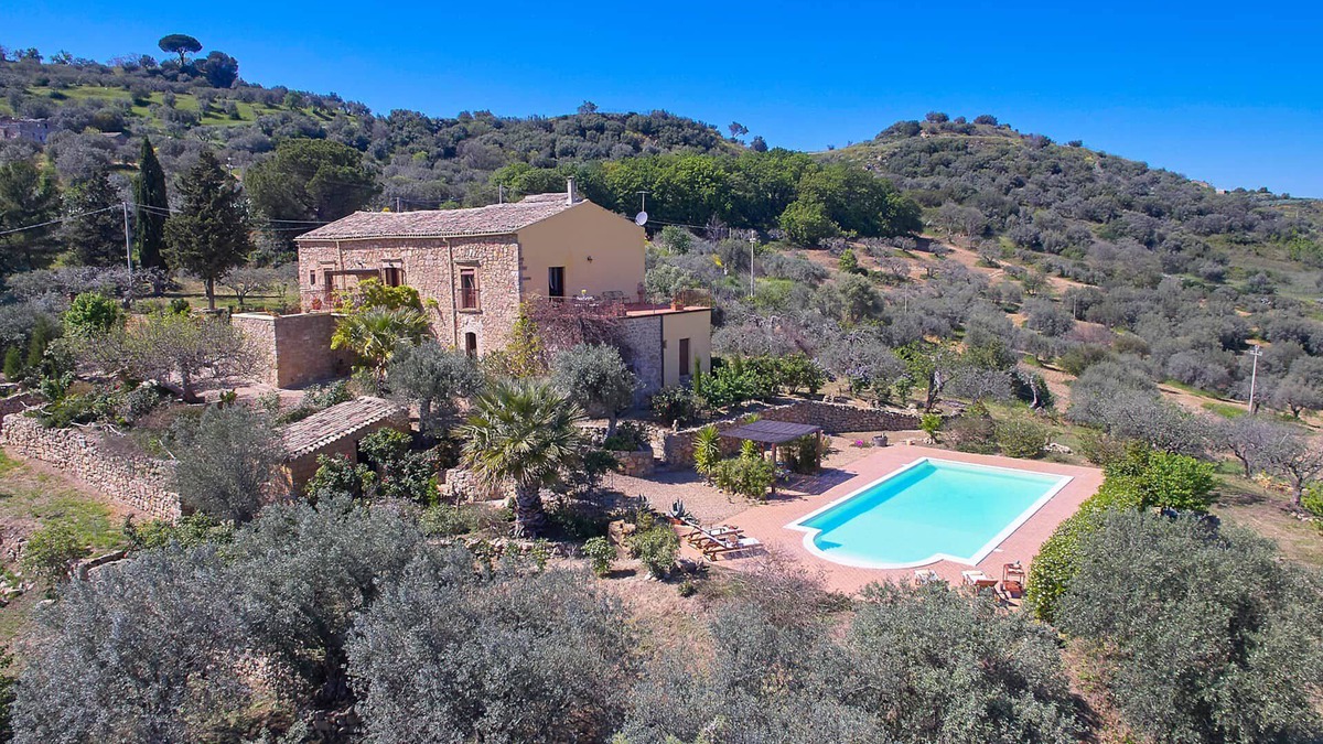 Aidone House | Casa de Arena with pool, Aidone-Piazza Armerina