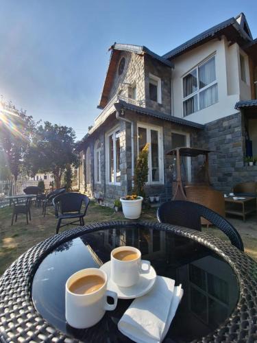 Bhowali Hotel | Casa De Bello, Nainital, Near Kainchi Dham