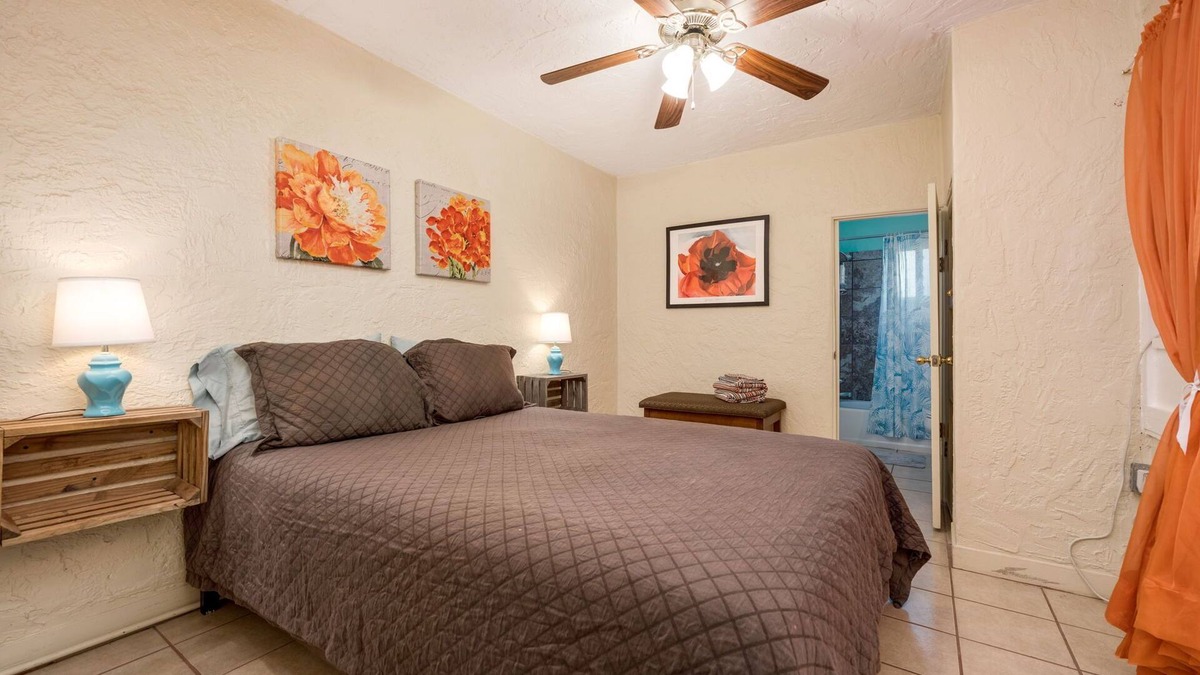 Truth or Consequences House | Casa de Colores - Cheerful 1 Bed, Full Bath House